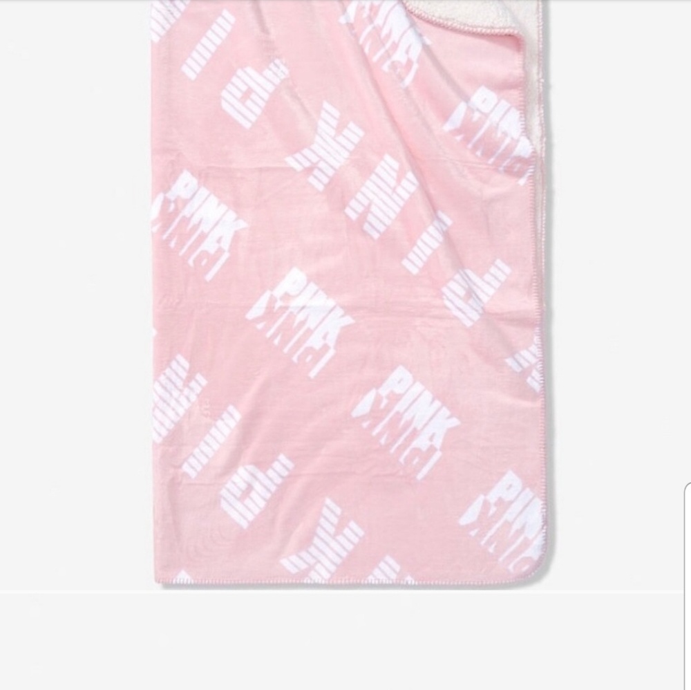 VS Pink Sherpa Blanket, brand new, HTF